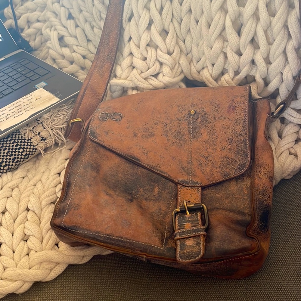 Bed stu purse